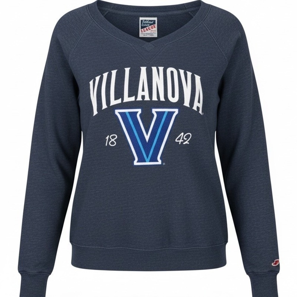 Villanova Wildcats Sweatshirt Women's Large V-Neck Spellout Graphic College